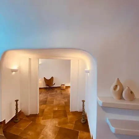 Esmi Cave Villa